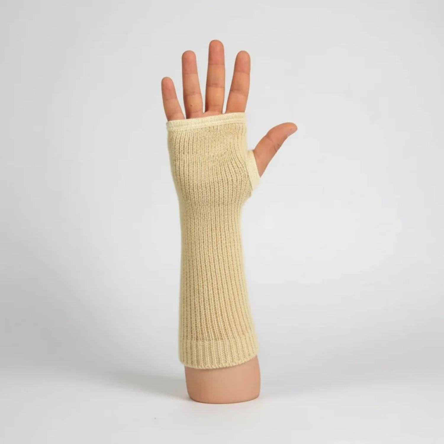 Natural Wool Wrist Support Sleeve - دِعَامَةُ مِعْصَمٍ مِنْ صُوفٍ طَبِيعِيّ** - KADOH